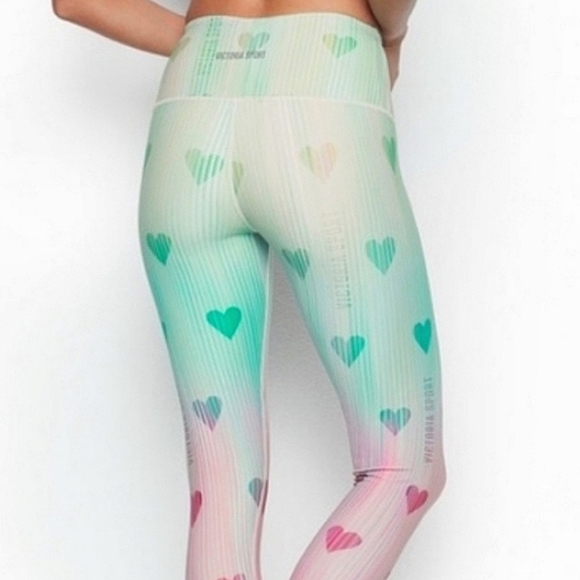 🌈OFFER💕Victoria's Secret VICTORIA SPORT Knockout Ombre Rainbow Heart Leggings - Picture 2 of 10